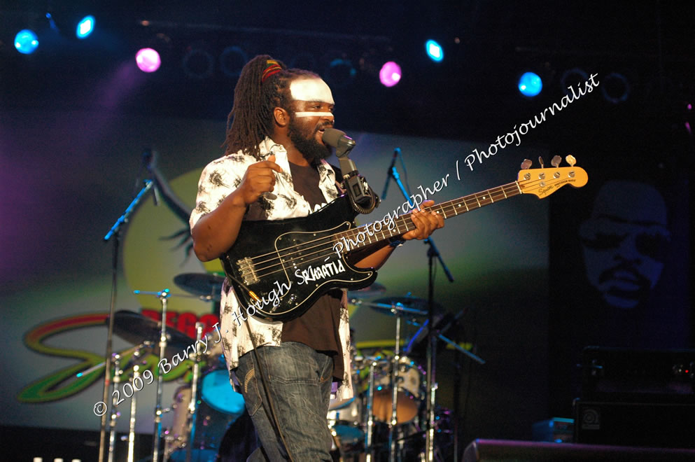 Rhaatid @ Reggae Sumfest 2009 - International Night 2 - Reggae Sumfest 2009,Catherine Hall, Montego Bay, St. James, Jamaica W.I. - Saturday, July 25, 2009 - Reggae Sumfest 2009, July 19 - 25, 2009 - Photographs by Net2Market.com - Barry J. Hough Sr. Photojournalist/Photograper - Photographs taken with a Nikon D70, D100, or D300 - Negril Travel Guide, Negril Jamaica WI - http://www.negriltravelguide.com - info@negriltravelguide.com...!