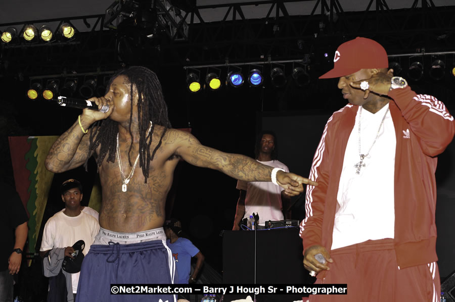 Lil Wayne @ Reggae Sumfest 2008 International Night 2, Catherine Hall, Montego Bay - Saturday, July 19, 2008 - Reggae Sumfest 2008 July 13 - July 19, 2008 - Photographs by Net2Market.com - Barry J. Hough Sr. Photojournalist/Photograper - Photographs taken with a Nikon D300 - Negril Travel Guide, Negril Jamaica WI - http://www.negriltravelguide.com - info@negriltravelguide.com...!