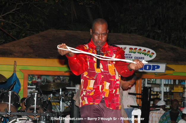 Tarrus Riley, Jimmy Riley, and Dwayne Stephensen - Money Cologne Promotions in association with "British Link Up" presents Summer Jam featuring She's Royal Tarrus Riley & Jimmy Riley - Plus Ras Slick, Sham Dawg, and Whiskey Bagio @ Roots Bamboo, Norman Manley Boulevard, Negril, Jamaica W.I. - Backed up Dean Fraser & The Hurricanne Band - MC Barry G and Rev. BB - July 25, 2007 - Negril Travel Guide.com, Negril Jamaica WI - http://www.negriltravelguide.com - info@negriltravelguide.com...!