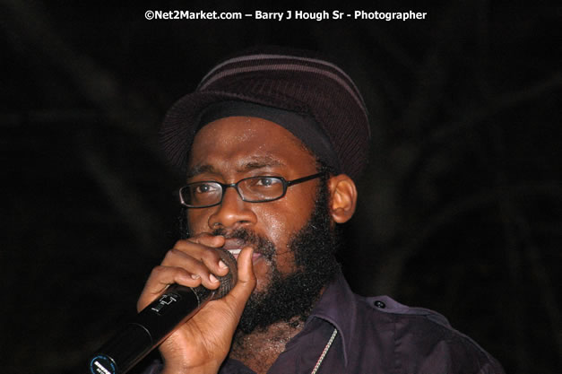 Tarrus Riley, Jimmy Riley, and Dwayne Stephensen - Money Cologne Promotions in association with "British Link Up" presents Summer Jam featuring She's Royal Tarrus Riley & Jimmy Riley - Plus Ras Slick, Sham Dawg, and Whiskey Bagio @ Roots Bamboo, Norman Manley Boulevard, Negril, Jamaica W.I. - Backed up Dean Fraser & The Hurricanne Band - MC Barry G and Rev. BB - July 25, 2007 - Negril Travel Guide.com, Negril Jamaica WI - http://www.negriltravelguide.com - info@negriltravelguide.com...!