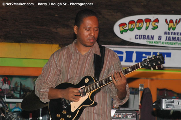 Tarrus Riley, Jimmy Riley, and Dwayne Stephensen - Money Cologne Promotions in association with "British Link Up" presents Summer Jam featuring She's Royal Tarrus Riley & Jimmy Riley - Plus Ras Slick, Sham Dawg, and Whiskey Bagio @ Roots Bamboo, Norman Manley Boulevard, Negril, Jamaica W.I. - Backed up Dean Fraser & The Hurricanne Band - MC Barry G and Rev. BB - July 25, 2007 - Negril Travel Guide.com, Negril Jamaica WI - http://www.negriltravelguide.com - info@negriltravelguide.com...!