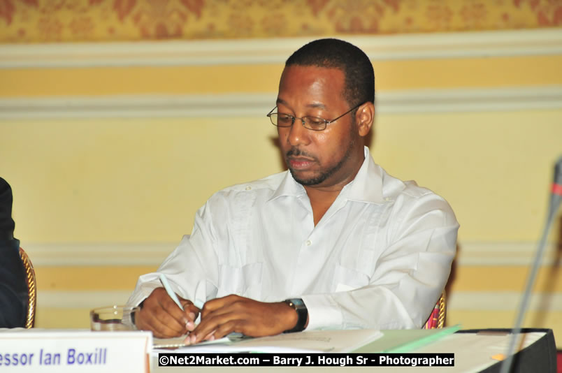 The University Of The West Indies, Mona, Policy Conference: Examining The Impact Of Gaming On The Society, Venue at Ritz - Carlton, Rose Hall, Montego Bay, St James, Jamaica - Saturday, April 18, 2009 - Photographs by Net2Market.com - Barry J. Hough Sr, Photographer/Photojournalist - Negril Travel Guide, Negril Jamaica WI - http://www.negriltravelguide.com - info@negriltravelguide.com...!