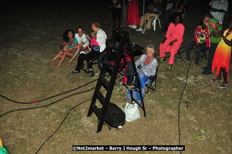 Unite The People An International Reggae Fest, Featuring: Beres Hammond, Coco T, Queen Ifrica, Khalil, Cameal Davis, Iley Dread, Rochelle, Geoffrey Star, Ras Penco, Kool DeLoy, Otis Gayle, J.McKay, Tiney Winey, Venue at Norman Manley Boulevard, Negril, Westmoreland, Jamaica - Saturday, April 4, 2009 - Photographs by Net2Market.com - Barry J. Hough Sr, Photographer/Photojournalist - Negril Travel Guide, Negril Jamaica WI - http://www.negriltravelguide.com - info@negriltravelguide.com...!