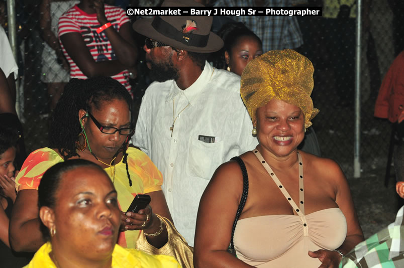 Unite The People An International Reggae Fest, Featuring: Beres Hammond, Coco T, Queen Ifrica, Khalil, Cameal Davis, Iley Dread, Rochelle, Geoffrey Star, Ras Penco, Kool DeLoy, Otis Gayle, J.McKay, Tiney Winey, Venue at Norman Manley Boulevard, Negril, Westmoreland, Jamaica - Saturday, April 4, 2009 - Photographs by Net2Market.com - Barry J. Hough Sr, Photographer/Photojournalist - Negril Travel Guide, Negril Jamaica WI - http://www.negriltravelguide.com - info@negriltravelguide.com...!