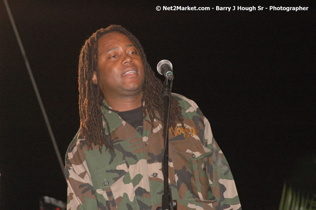 Tarrus Riley @ Western Consciousness 2007 - Presented by King of Kings Productons - Saturday, April 28, 2007 - Llandilo Cultural Centre, Savanna-La-Mar, Westmoreland, Jamaica W.I. - Negril Travel Guide, Negril Jamaica WI - http://www.negriltravelguide.com - info@negriltravelguide.com...!